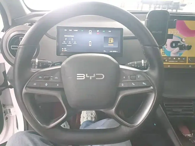 BYD Seal 05 DM-i — Фото автомобиля 10