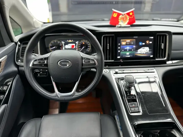 GAC Trumpchi M8 — Фото автомобиля 10