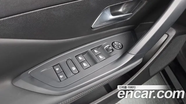 Peugeot 408 1.2 Pure Tech Allure — Фото автомобиля 28