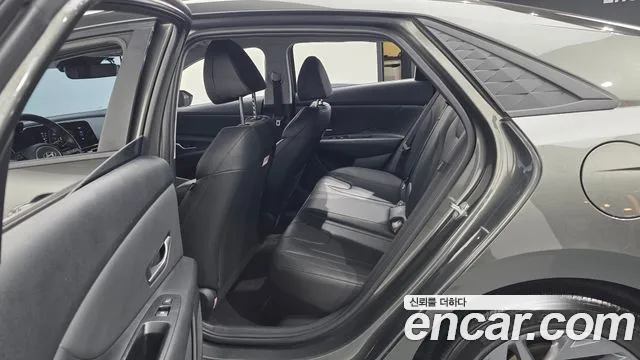 Hyundai Avante CN7 — Фото автомобиля 17