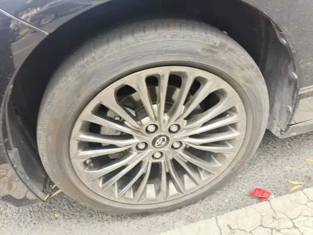 Toyota Avalon — Фото автомобиля 7