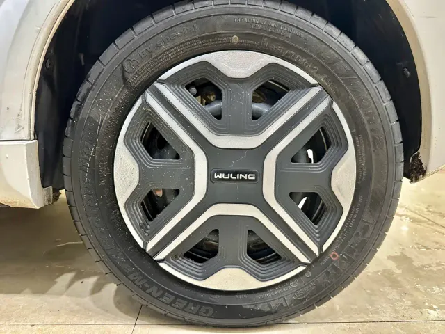 Wuling NanoEV — Фото автомобиля 19
