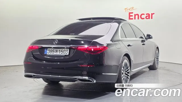 Mercedes-Benz S-Class — Фото автомобиля 2