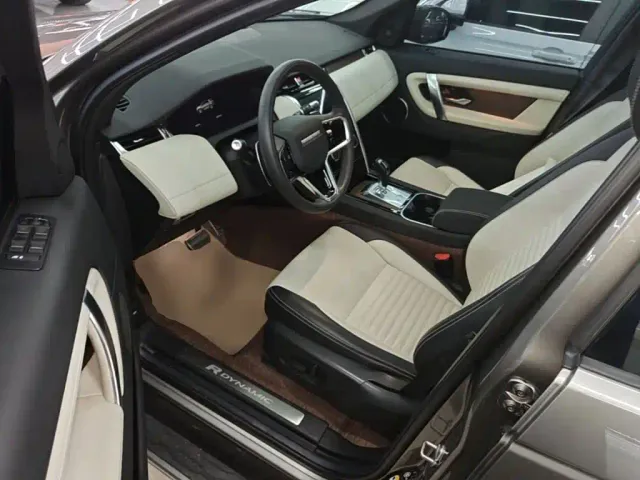 Land Rover Discovery Sport — Фото автомобиля 15