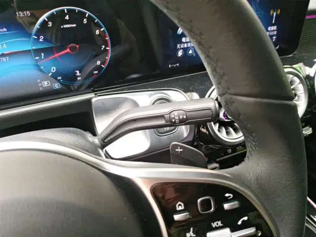 Mercedes-Benz GLB-Class — Фото автомобиля 12