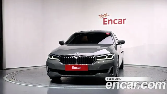 BMW 5 Series G30 — Фото автомобиля 3