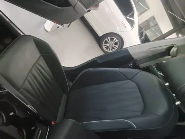 Volkswagen Passat — Фото автомобиля 24