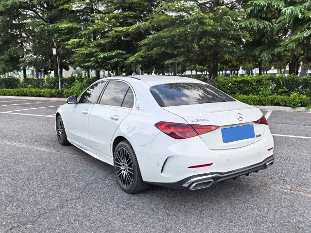 Mercedes-Benz C-Class — Фото автомобиля 2
