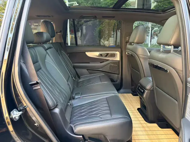 GAC Trumpchi GS8 — Фото автомобиля 17