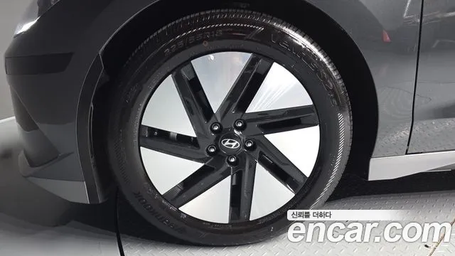 Hyundai Ioniq 6 — Фото автомобиля 5