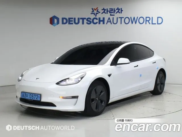 Фотография автомобиля — Tesla Model 3