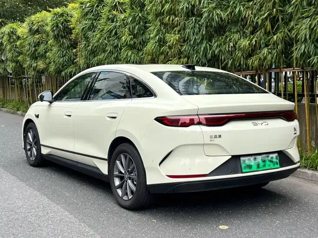 BYD Qin L — Фото автомобиля 3