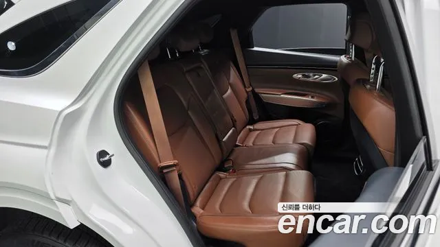 Genesis GV70 — Фото автомобиля 17