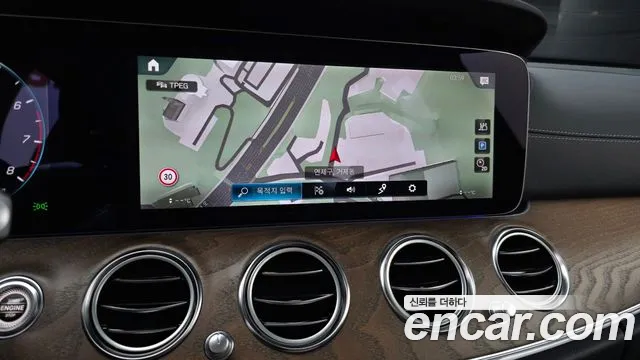 Mercedes-Benz E-Class W213 — Фото автомобиля 20