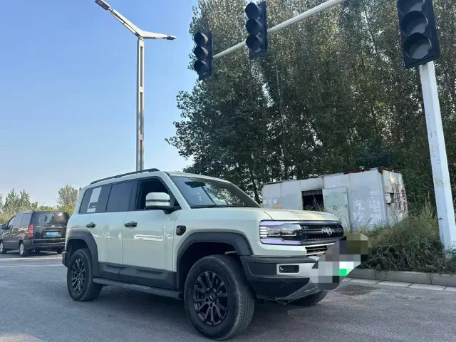BYD FangChengBao Leopard 5 — Фото автомобиля 3