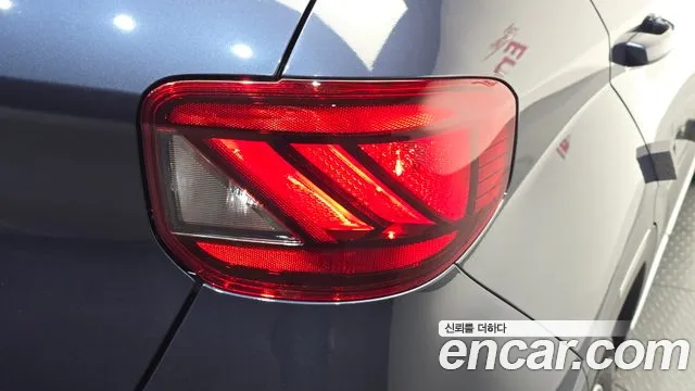 Hyundai Venue — Фото автомобиля 23