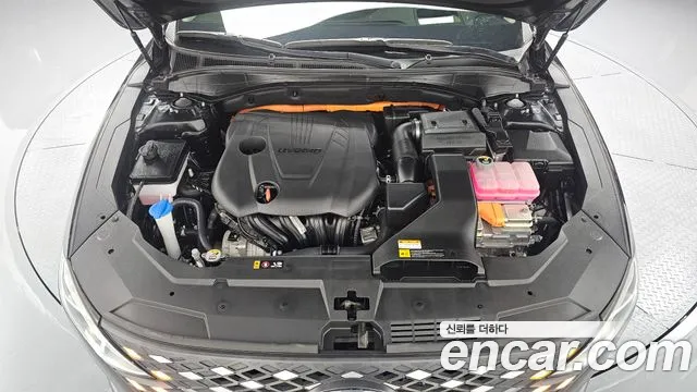 Hyundai Grandeur Grandeur (New) Hybrid — Фото автомобиля 9