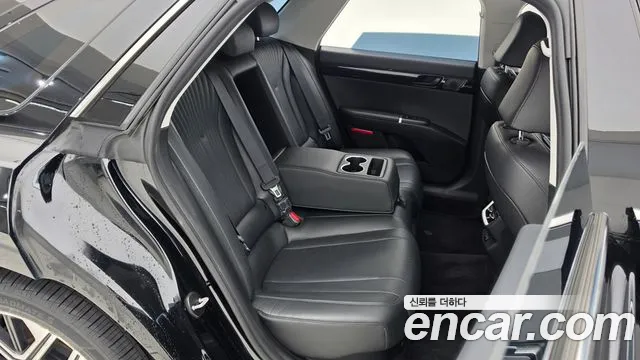 Hyundai Grandeur GN7 — Фото автомобиля 11