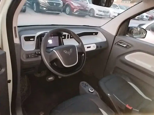 Wuling Hongguang Mini EV — Фото автомобиля 9
