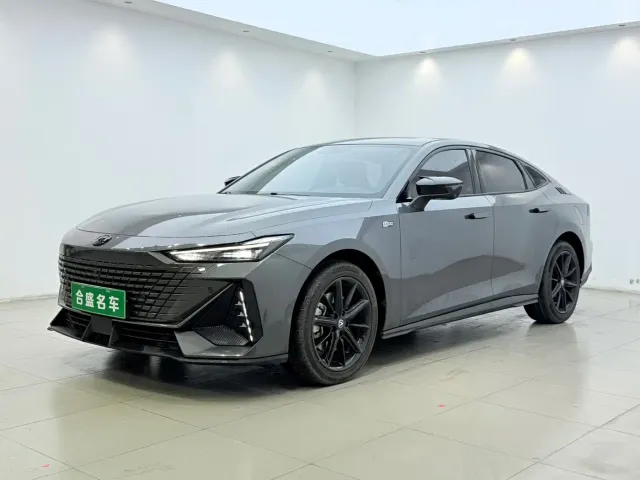 Фотография автомобиля — Changan UNI-V