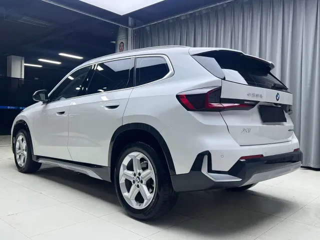 BMW X1 — Фото автомобиля 4