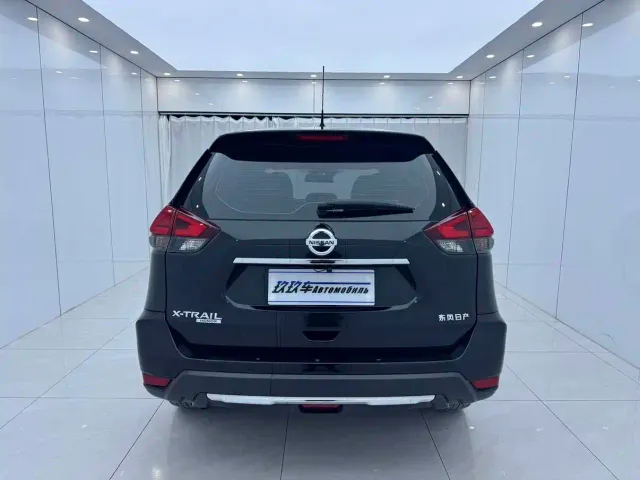 Nissan X-Trail — Фото автомобиля 5