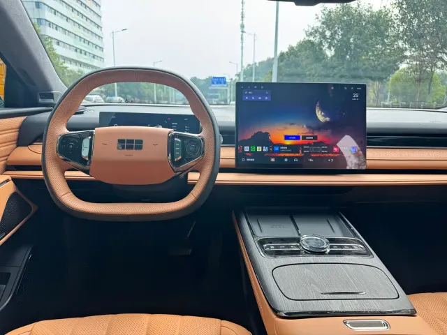 Geely Galaxy Xingyao 8 — Фото автомобиля 11
