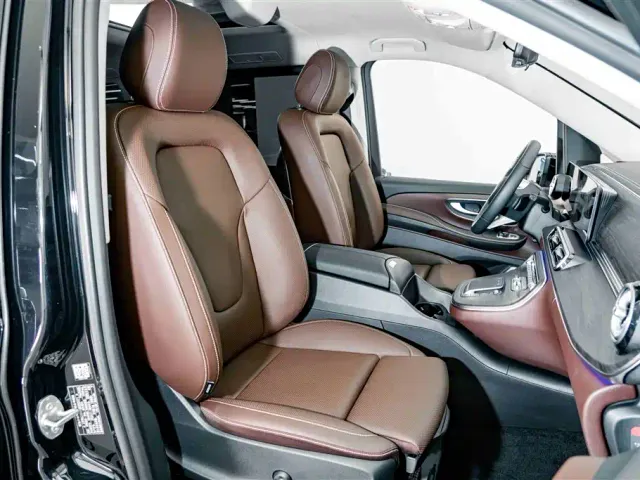 Mercedes-Benz V-Class — Фото автомобиля 19
