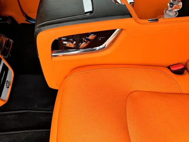 Rolls-Royce Cullinan — Фото автомобиля 10