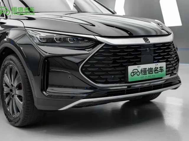 BYD Tang — Фото автомобиля 6