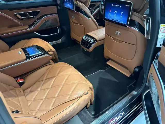 Mercedes-Benz Maybach S-Class — Фото автомобиля 11