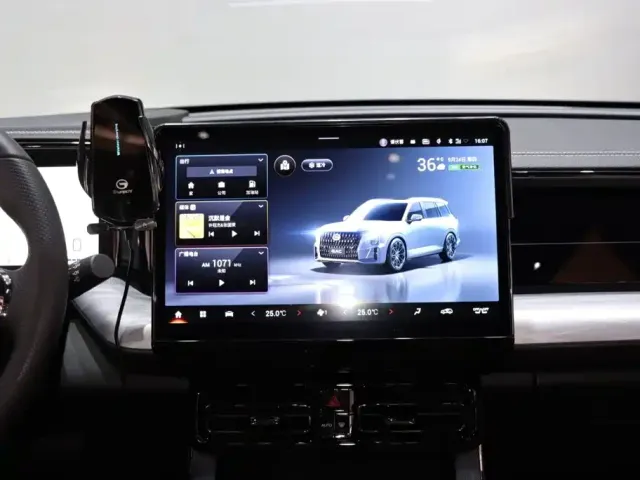 GAC Trumpchi GS8 — Фото автомобиля 14