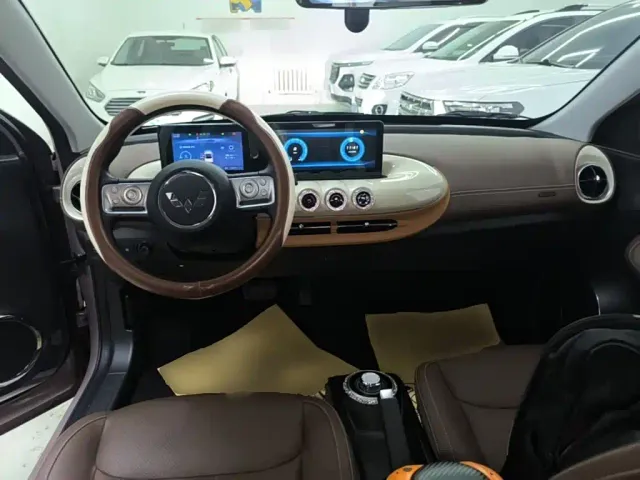 Wuling Motors Wuling Bingo 2023 203km Comfort Version — Фото автомобиля 9