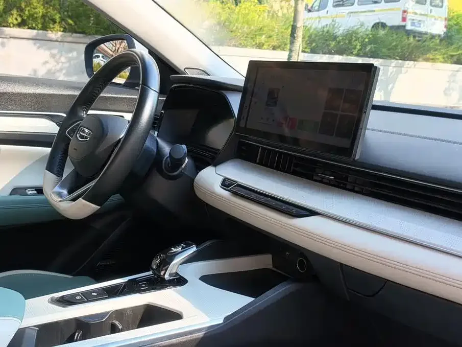Geely Emgrand L HiP 2022 1.5TD-DHT Pro 100KM Super Rui — Фото автомобиля 13