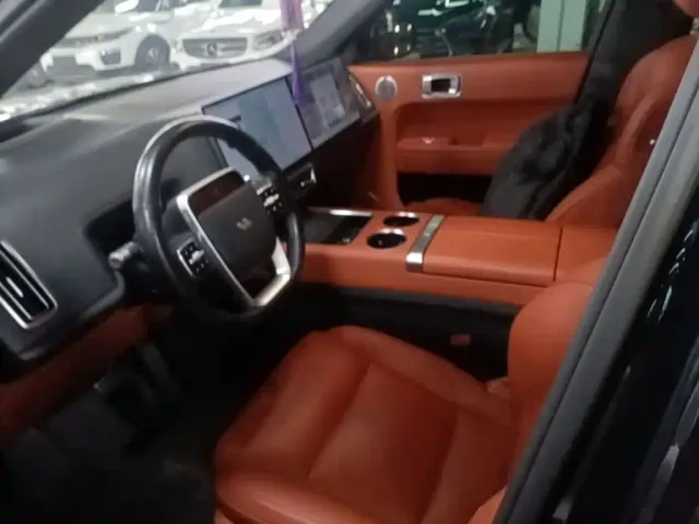 Li Auto L7 — Фото автомобиля 14