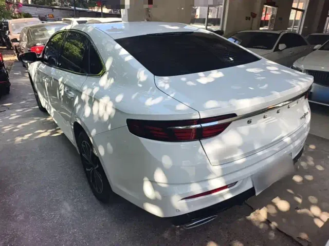 Geely Xingrui — Фото автомобиля 4