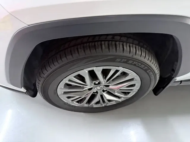 Toyota Wildlander — Фото автомобиля 5