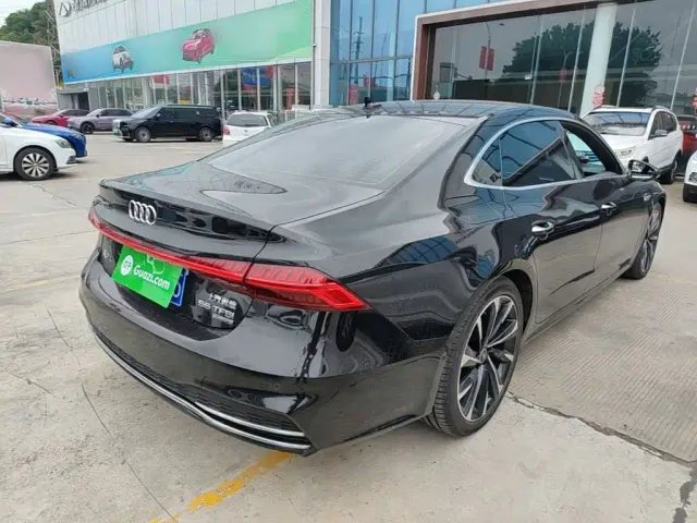 Audi A7L — Фото автомобиля 6