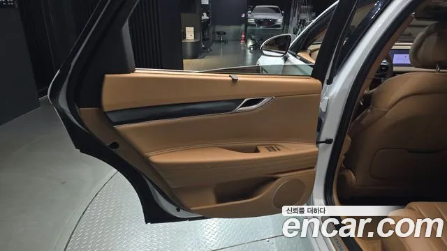 Genesis G80 RG3 — Фото автомобиля 14