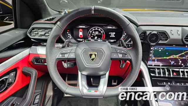 Lamborghini Urus — Фото автомобиля 16