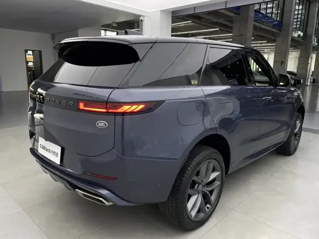 Land Rover Range Rover Sport — Фото автомобиля 13