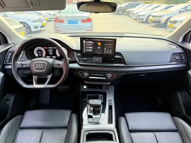 Audi Q5L — Фото автомобиля 12