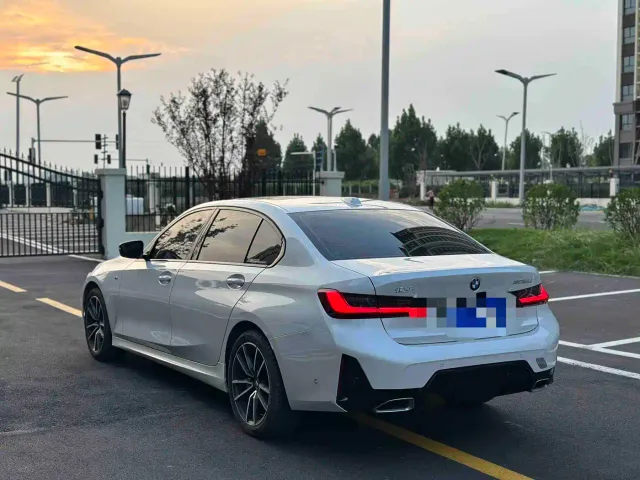 BMW 3 Series — Фото автомобиля 9