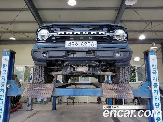 Ford Bronco 6th Gen — Фото автомобиля 2