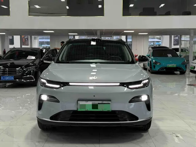 Leapmotor C11 — Фото автомобиля 2