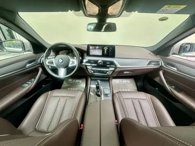 BMW BMW 5 Series 2022 Facelift 530Li Leading M Sport Package — Фото автомобиля 6