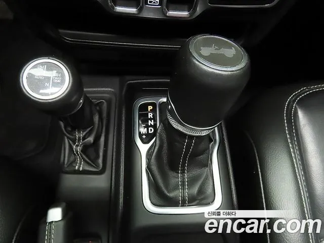 Jeep Wrangler Wrangler (JL) — Фото автомобиля 10
