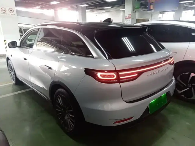 Leapmotor C11 — Фото автомобиля 4