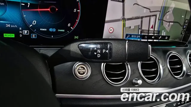 Mercedes-Benz E-Class — Фото автомобиля 9
