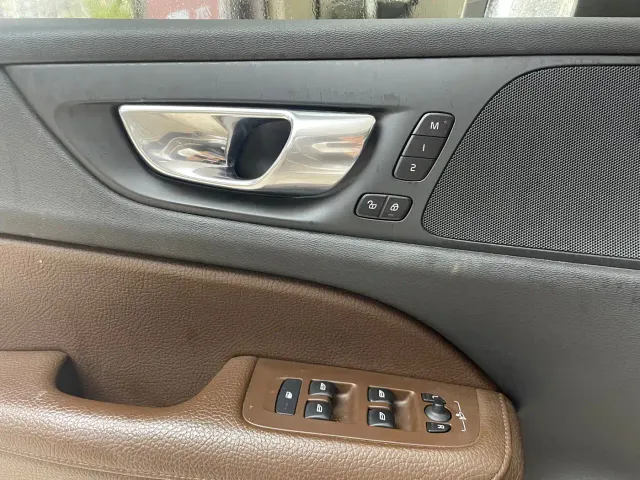 Volvo S60 — Фото автомобиля 20